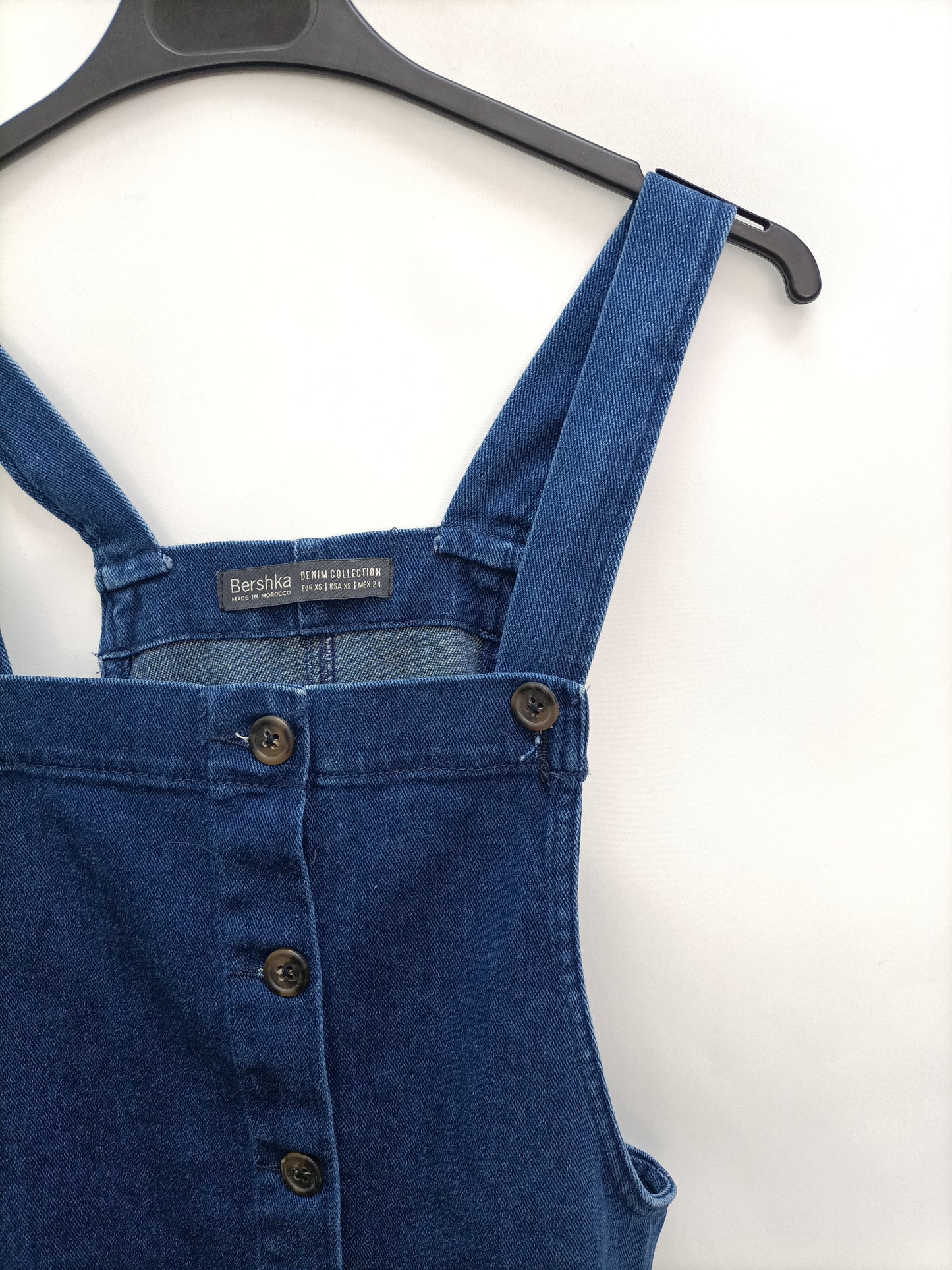 BERSHKA. Denim button-down dungarees T.xs