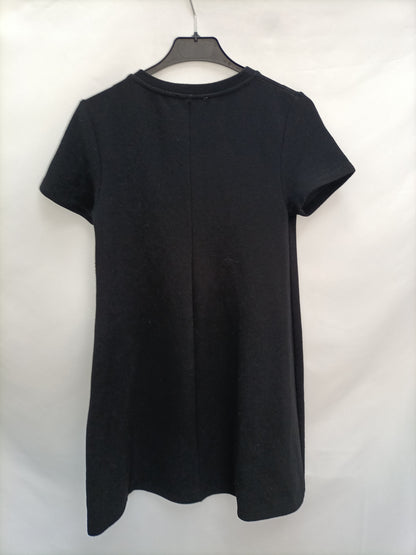 ZARA. Vestido negro canalé T.m