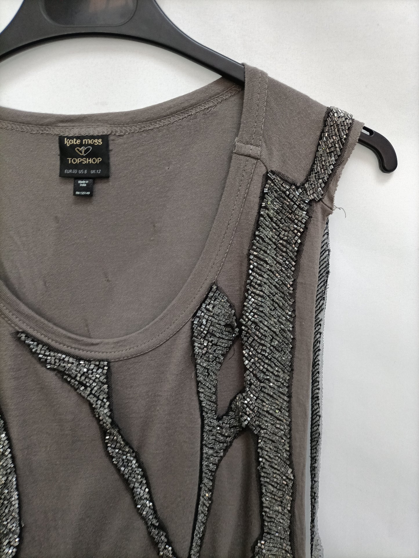 TOPSHOP. Camiseta pedrería T.40