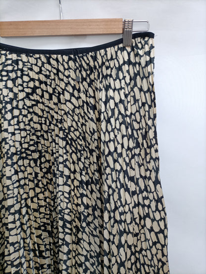 MAMGO. Falda plisada estampada T.L