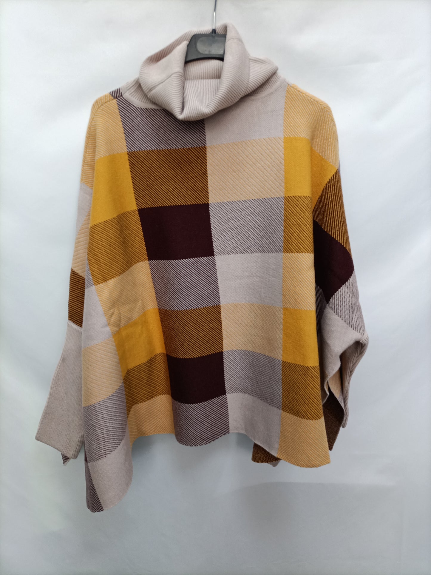 CHICWISH. Oversized TU checkered sweater (M)