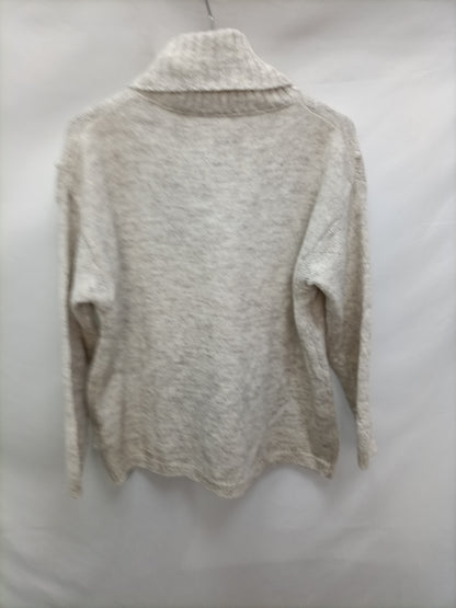 BASYCO.  Jersey rombos y borlas T.U (S)