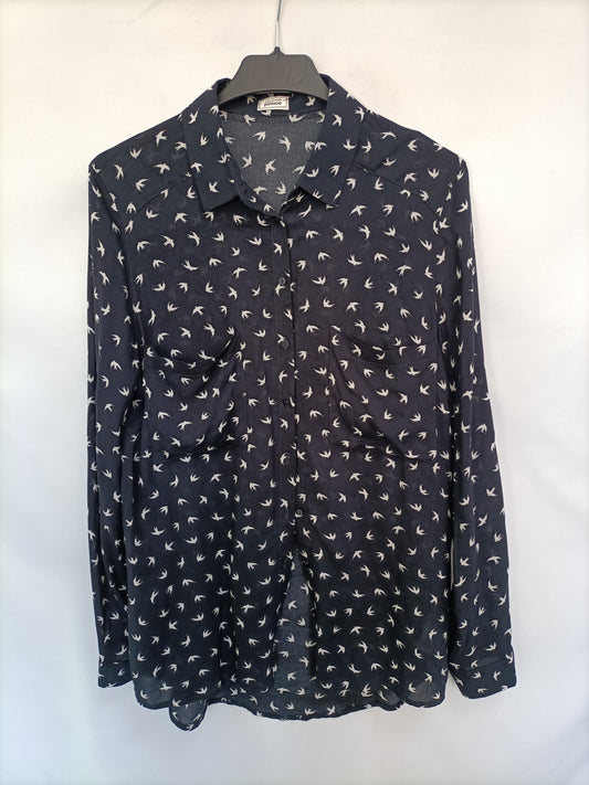 PIMKIE. Blusa azul pájaros T.s