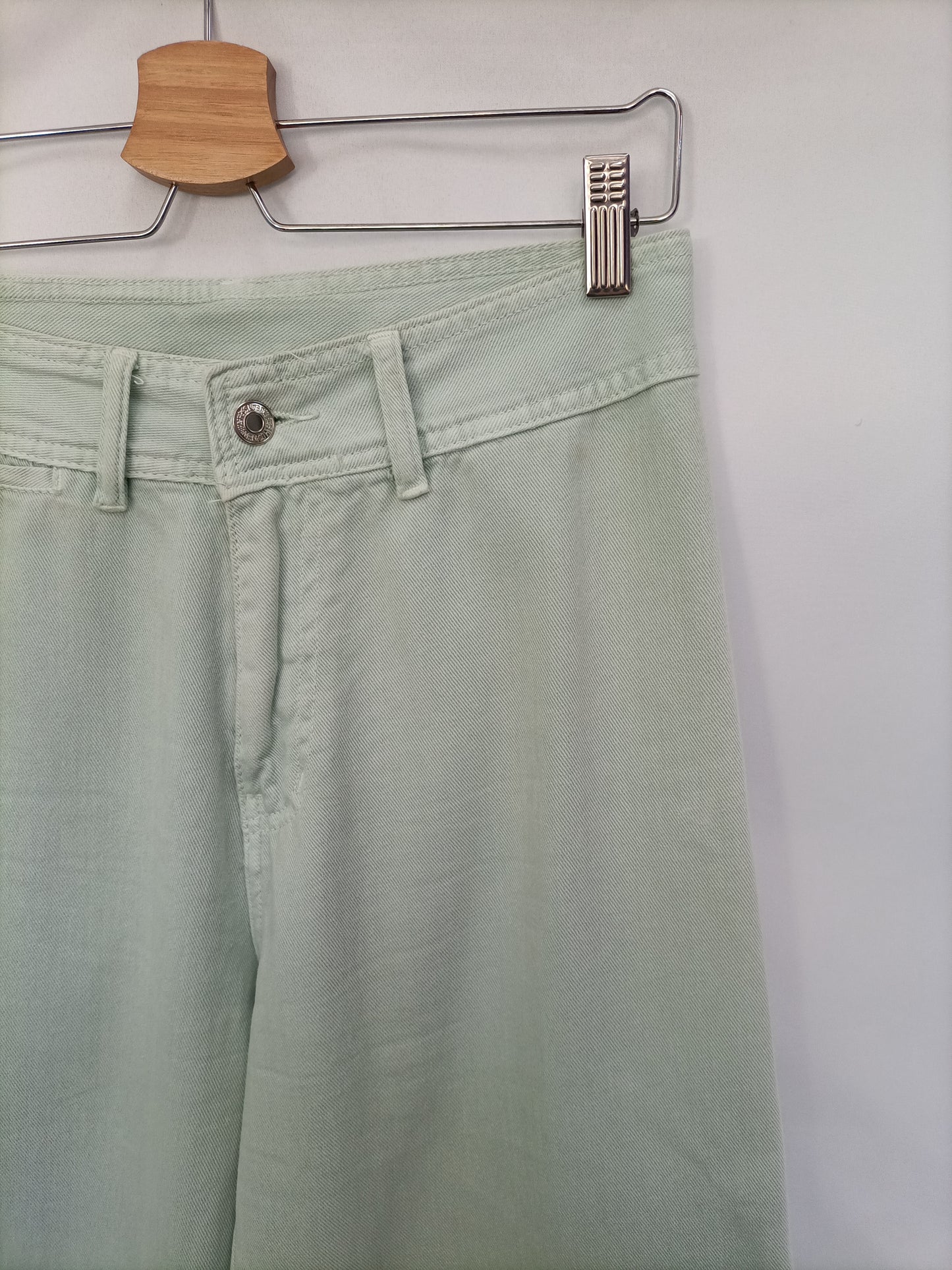 SHEIN. Pantalón verde cullote T.s
