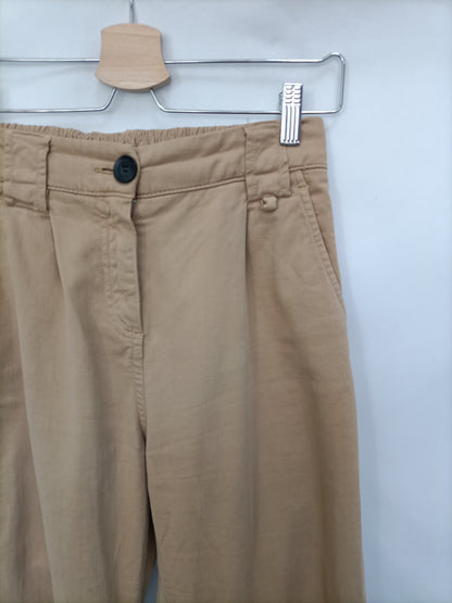 BERSHKA. Pantalón camel cargo T.34