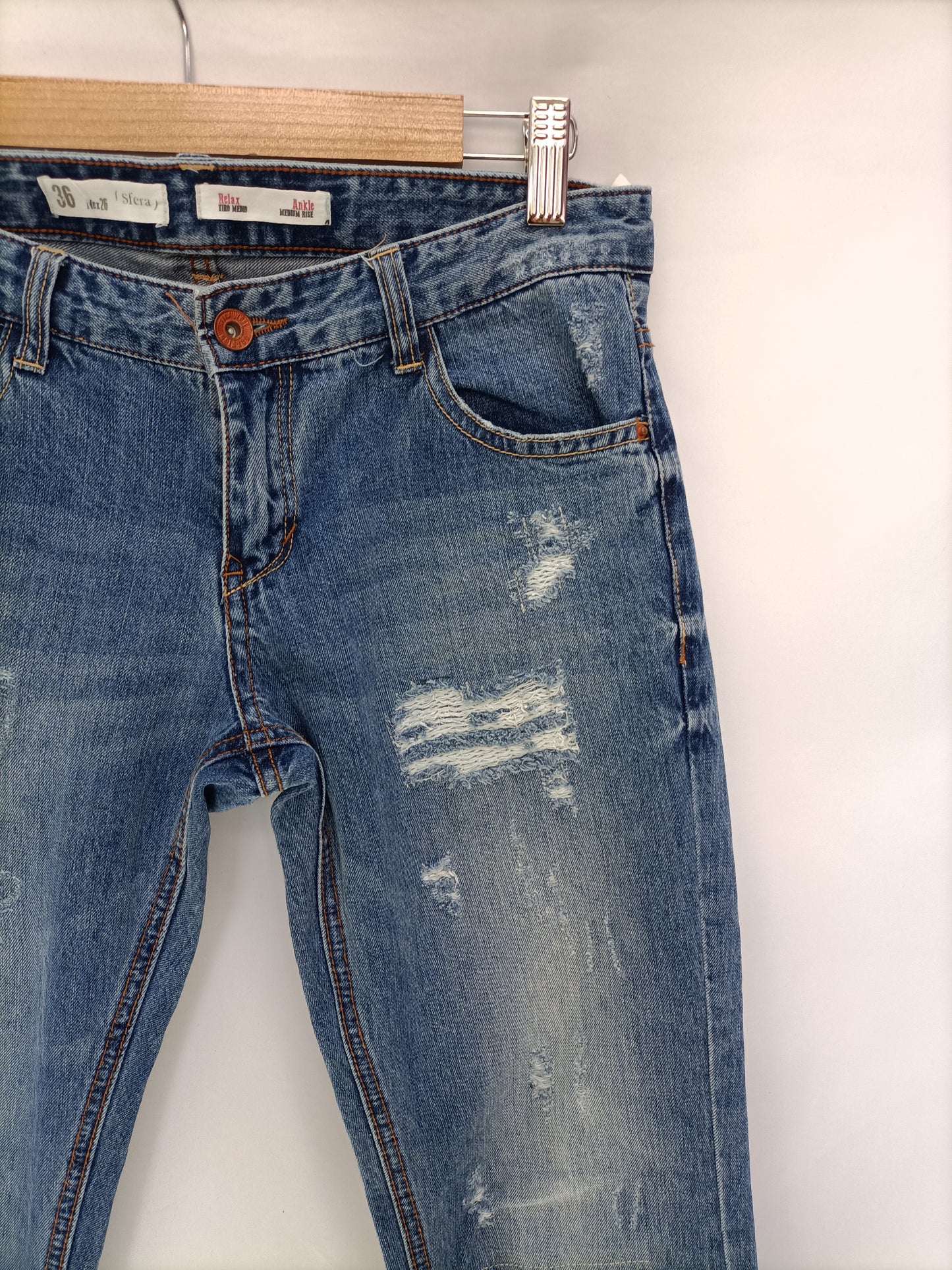 SFERA. Ripped jeans size 36