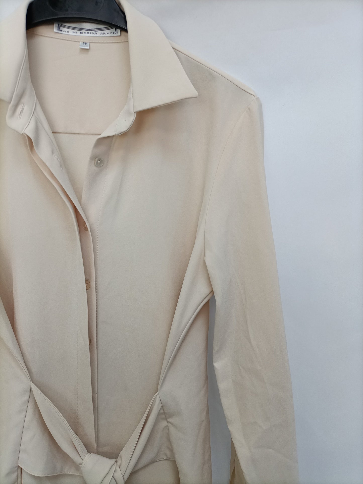 MAK BY MARISA ARACIL. Camisa cinturón T.38