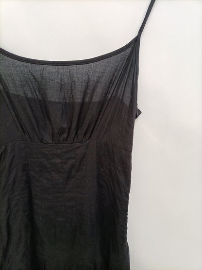 ADOLFO DOMÍNGUEZ. Vestido negro T.36