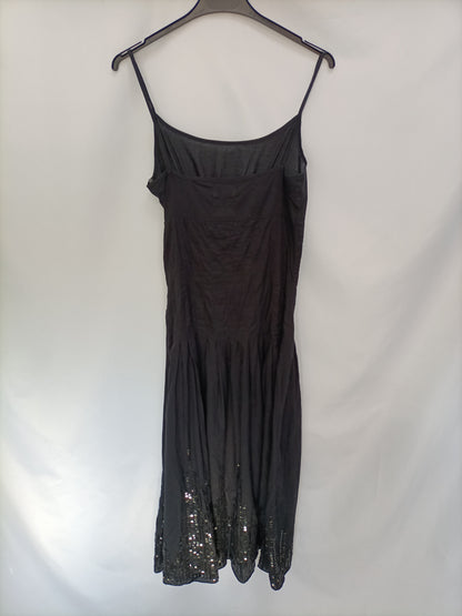 ADOLFO DOMÍNGUEZ. Vestido negro T.36