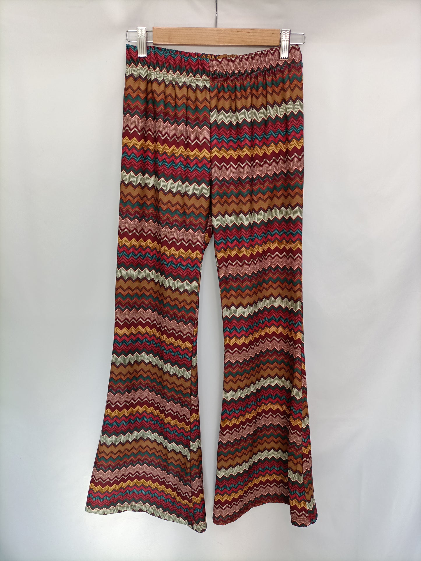 BLONDE CONCEPT. Pantalón campana rayas T.u(s)