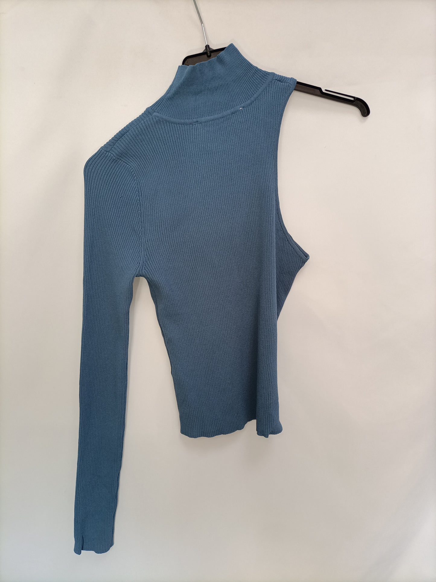 ZARA. Top  punto canalé T.s