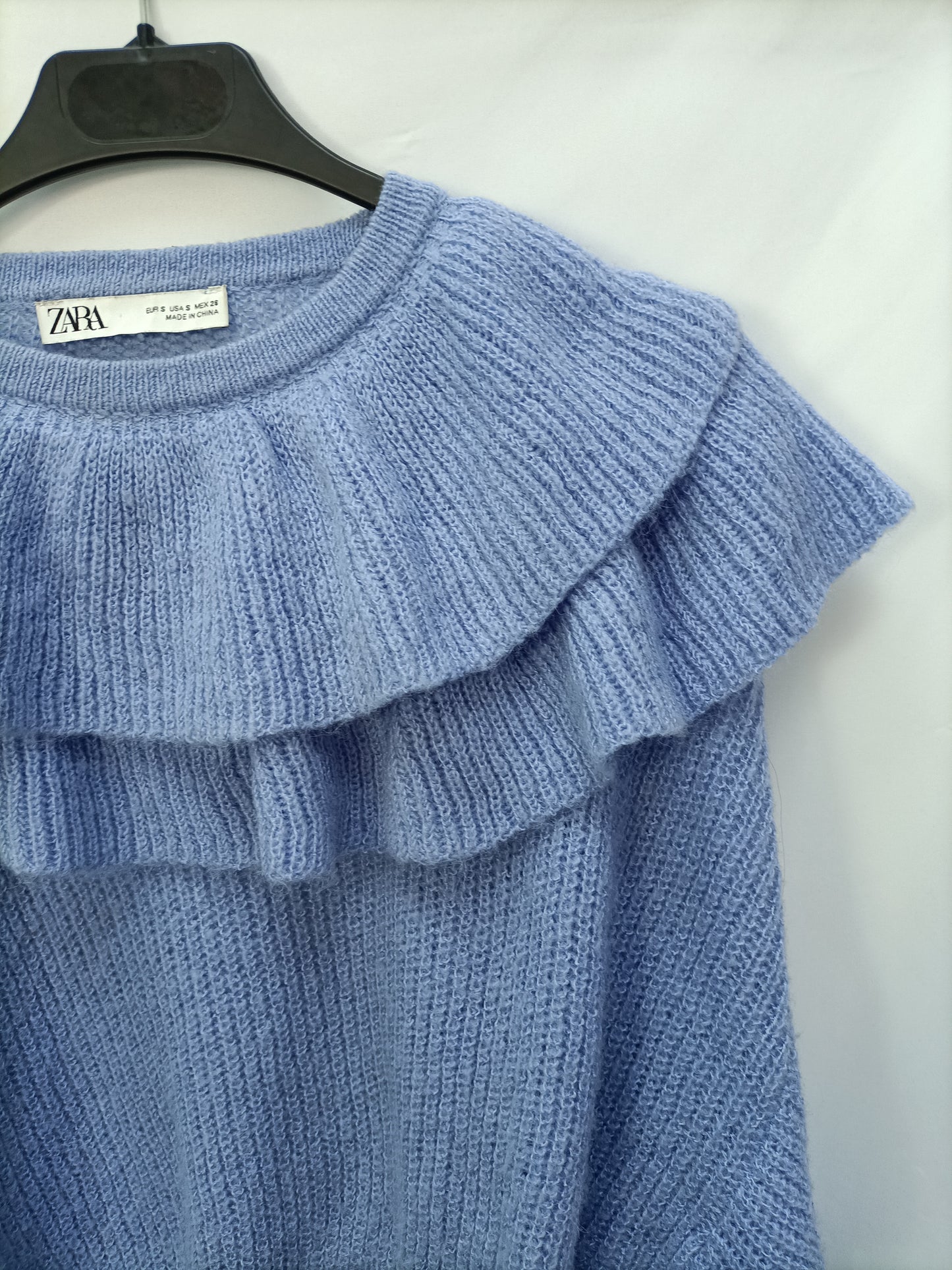 ZARA. Jersey azul volante T.s