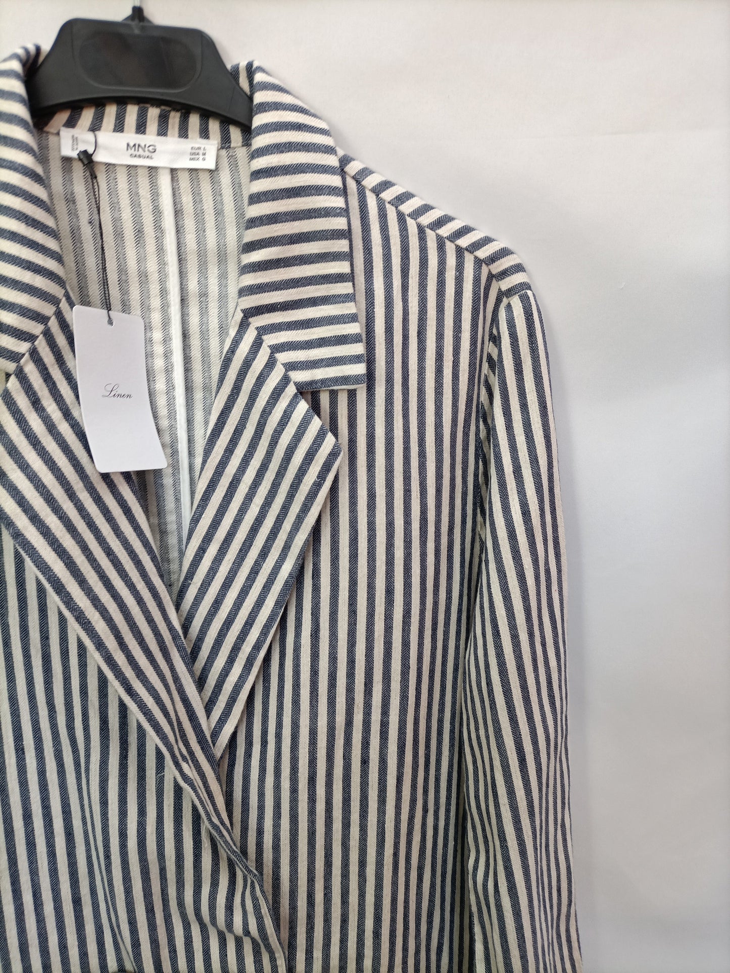 MANGO. Blazer rayas T.l