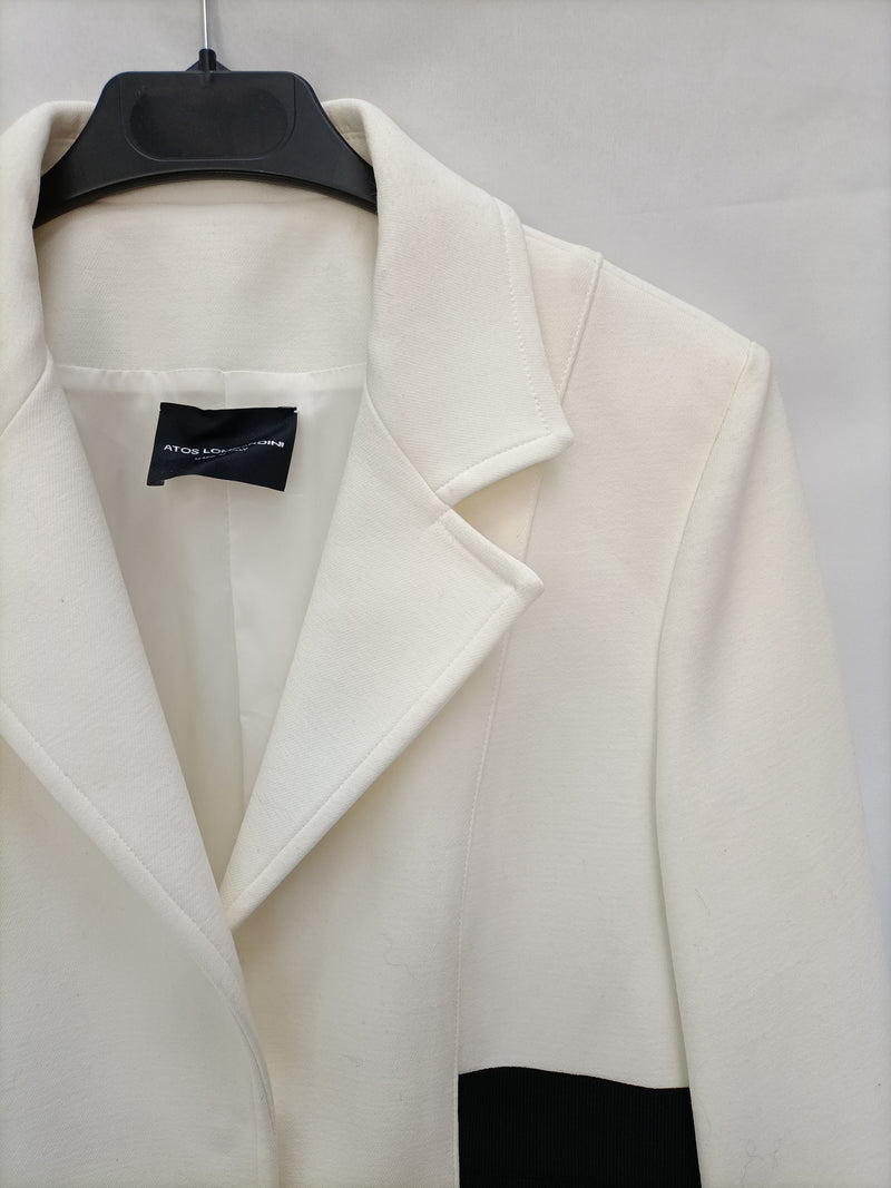 ATOS LOMBARDINE. Blazer blanca y negra T.40 (vintage)