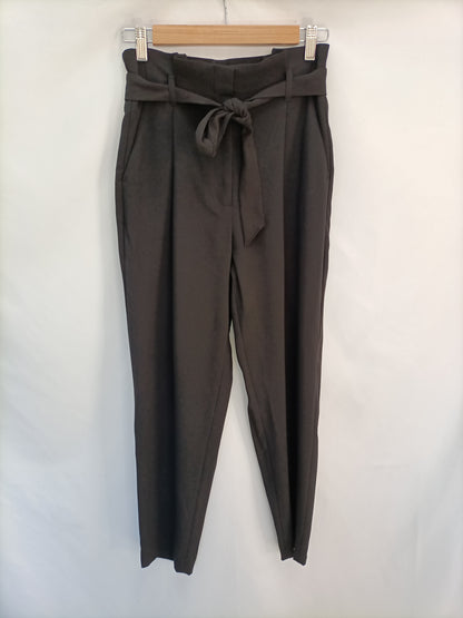 H&M. Pantalón negro fluido T.34