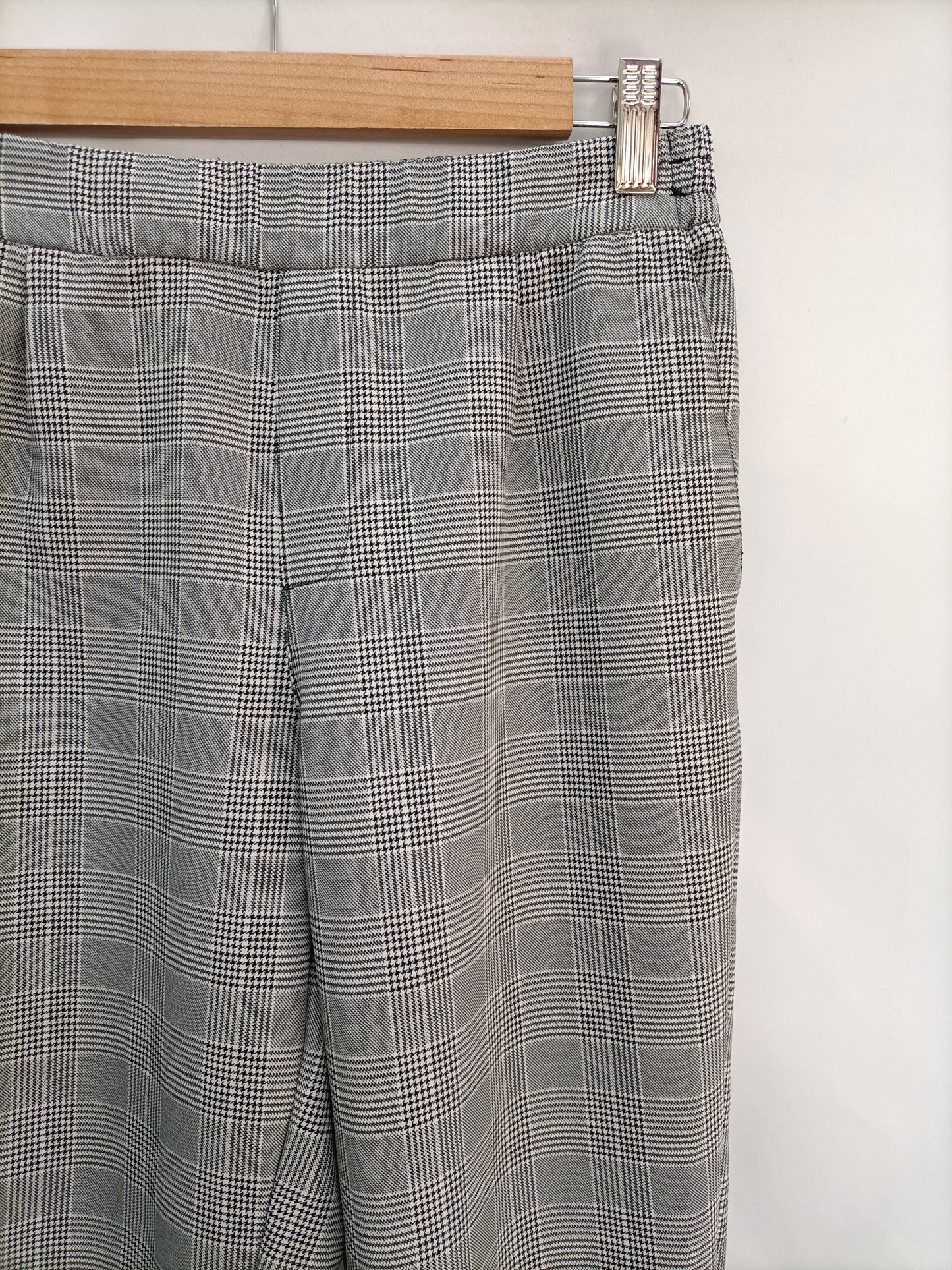 PULL&amp;BEAR. Flowy houndstooth trousers Ts