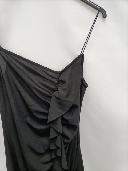 ZARA. Vestido negro fruncido T.m