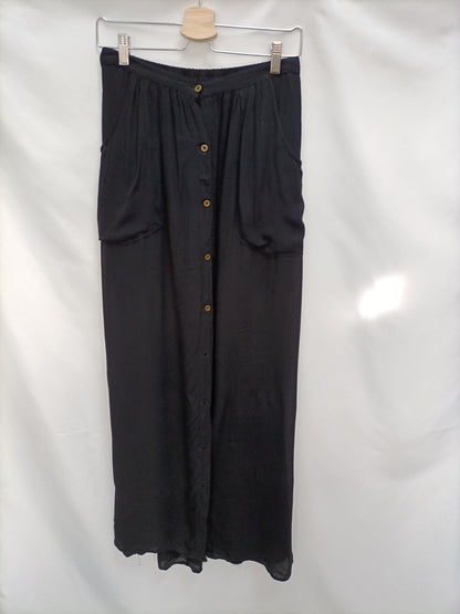 STRADIVARIUS. Falda larga negra  T.s