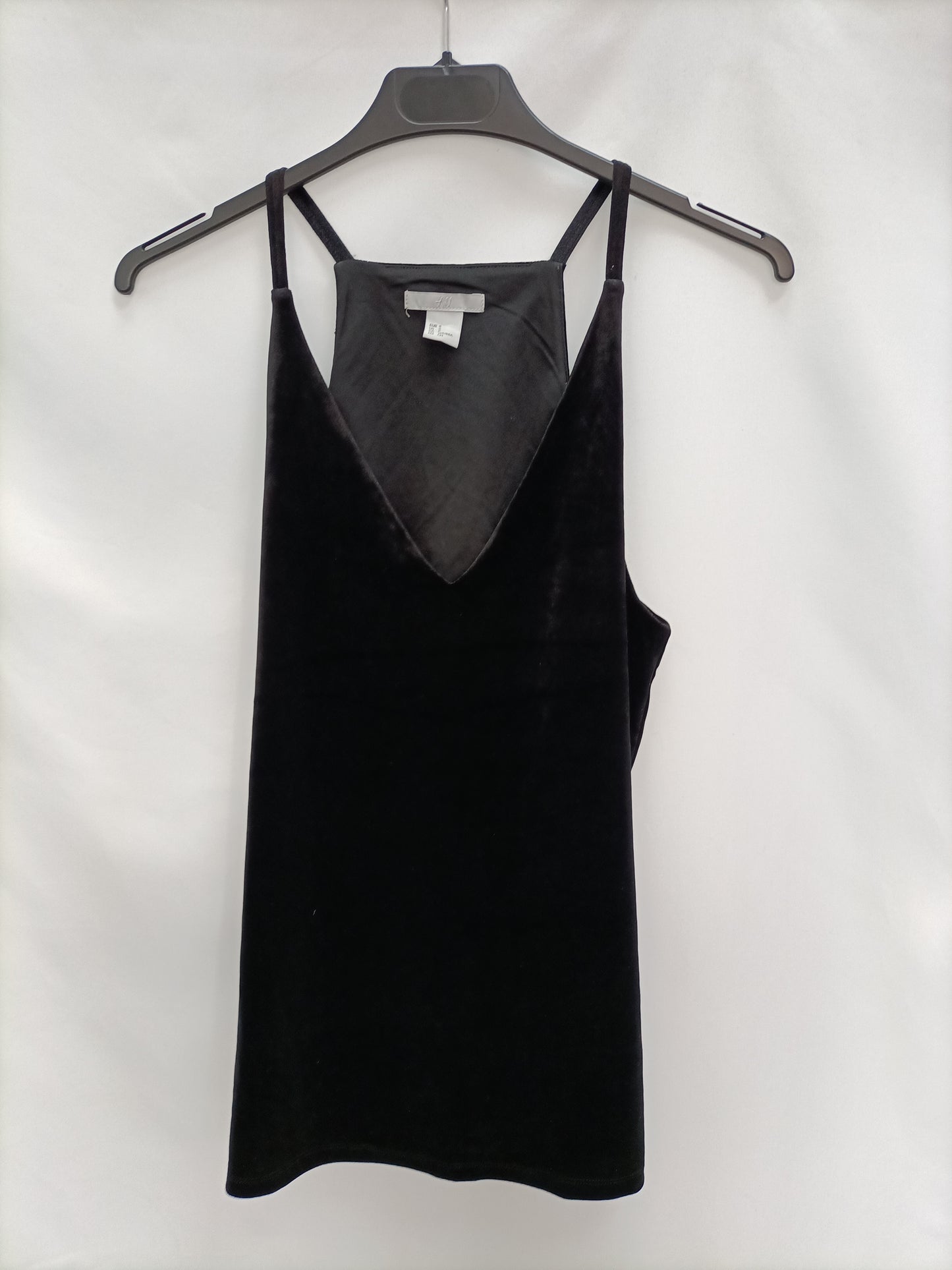 H&M. Top negro terciopelo   T.s