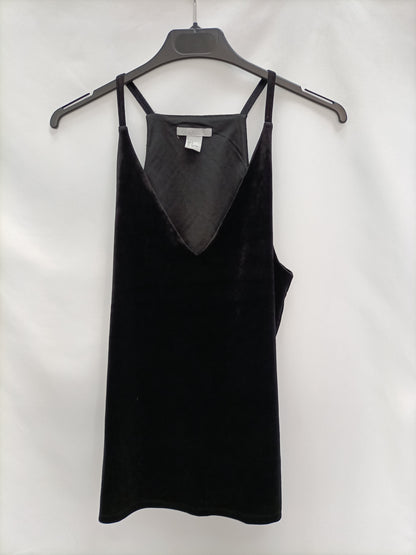 H&M. Top negro terciopelo   T.s
