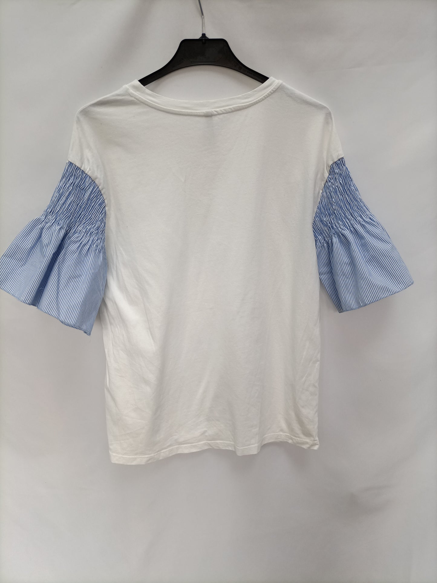 STRADIVARIUS. Camiseta mangas rayas T.l