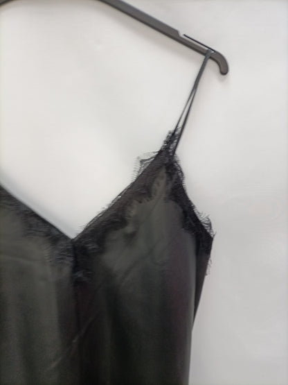 GOLDEN PARÍS. Vestido lencero polipiel T.s