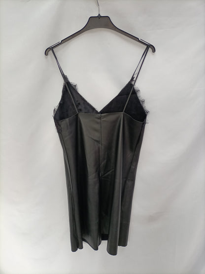 GOLDEN PARÍS. Vestido lencero polipiel T.s