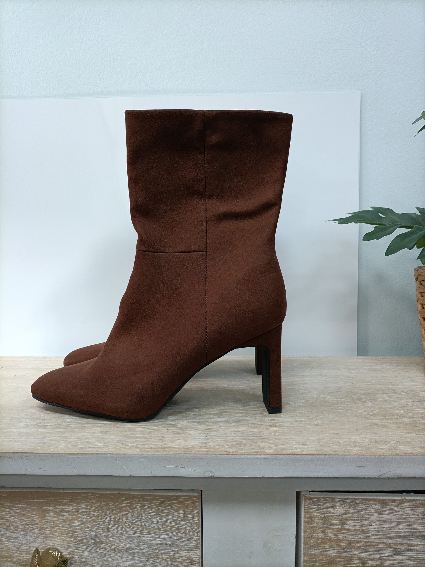 OTRAS. Botas marrones antelina  T.40