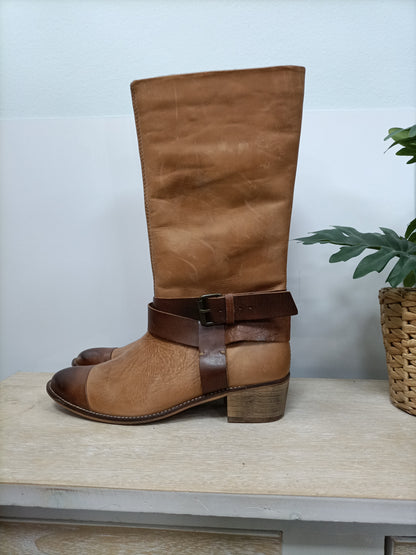 ZARA. Botas piel bicolor  T.38