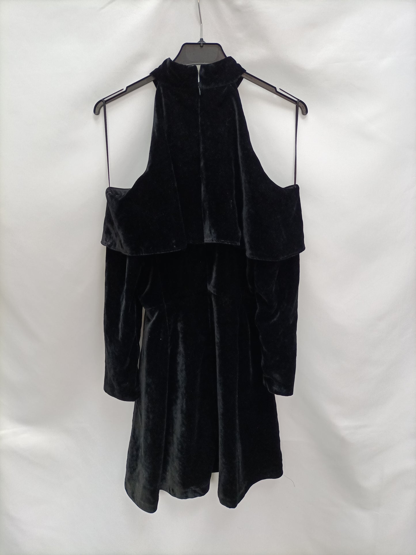 ZARA. Vestido negro terciopelo T.m