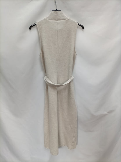 STRADIVARIUS. Vestido midi beige T.m