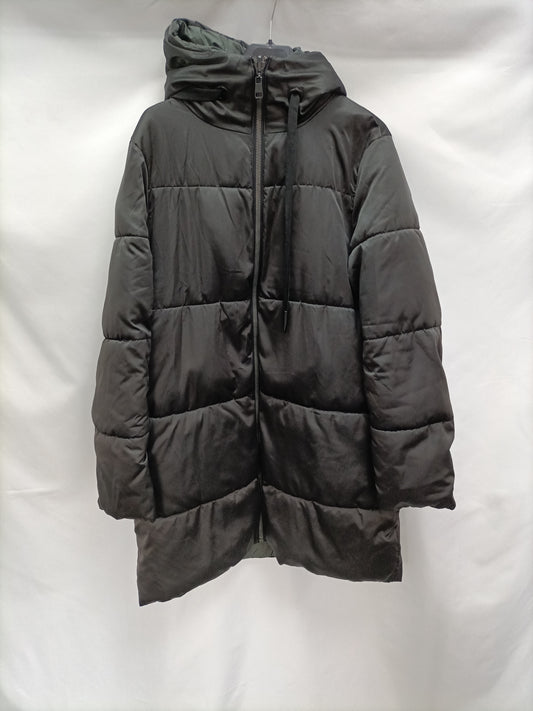 ZARA. Reversible green and black down jacket Tm