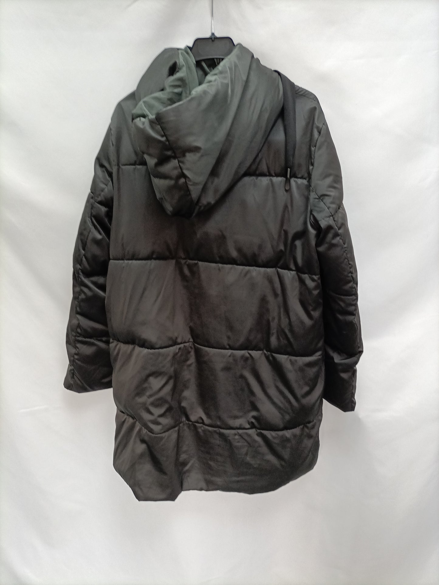 ZARA. Reversible green and black down jacket Tm