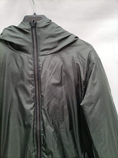 ZARA. Reversible green and black down jacket Tm