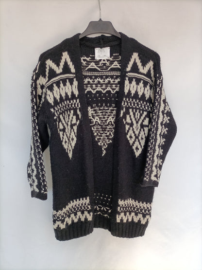 MarketZARA. Cárdigan negro y beige  T.9