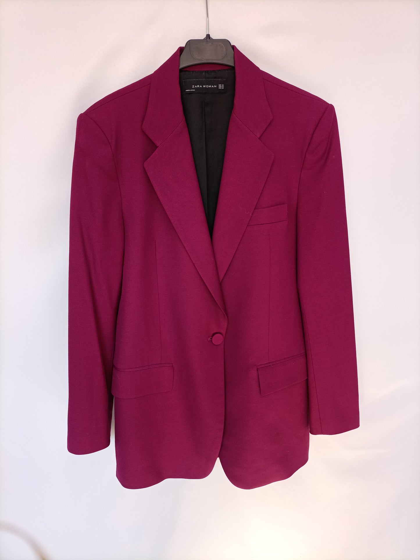 ZARA. Long wine blazer T.xs