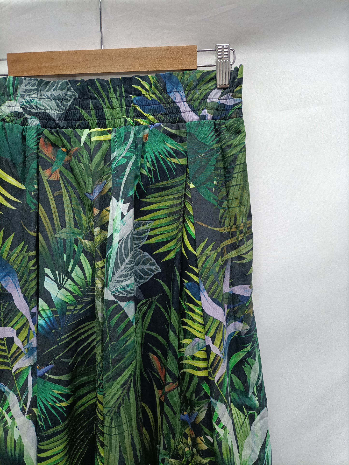 STRADIVARIUS. Falda midi selva T.s