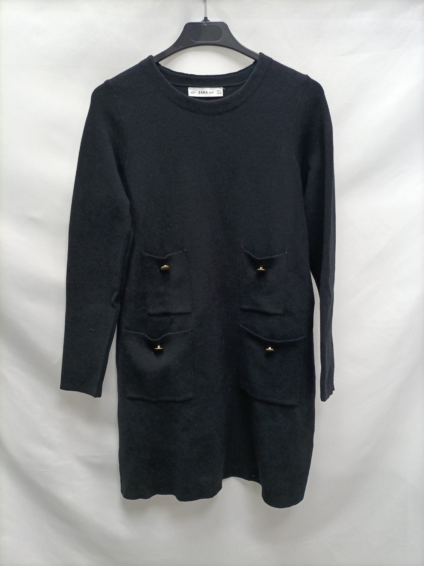 ZARA. Vestido negro punto T.s