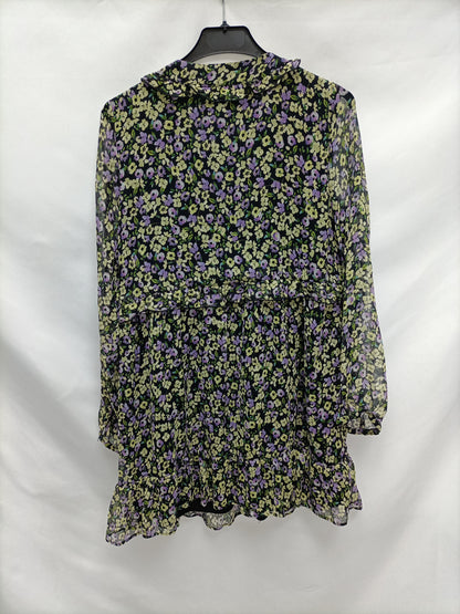 ZARA. Vestido corto flores T.m