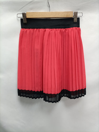 PRIMARK. Two-tone pleated skirt, size 36