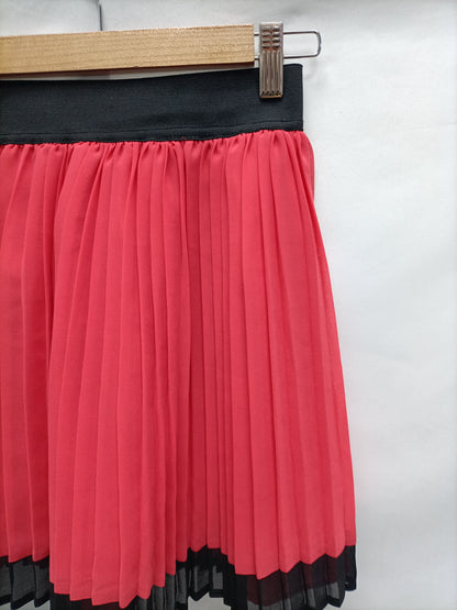 PRIMARK. Two-tone pleated skirt, size 36