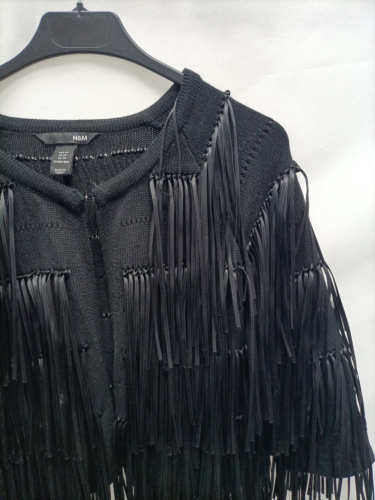 H&M. Chaqueta punto flecos T.xs