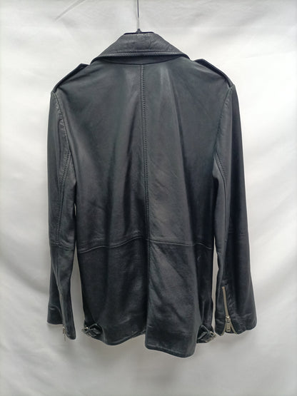ZARA. Cazadora negra piel T.s