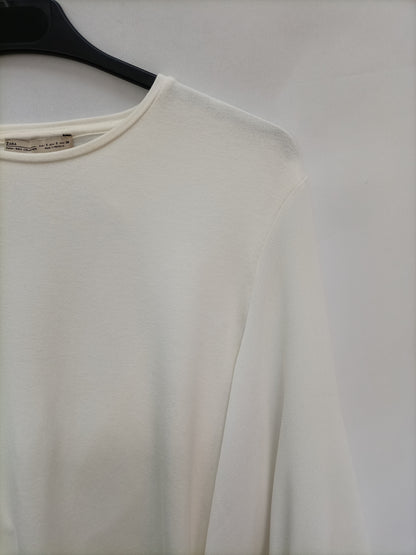 ZARA. Top beige lazada T.s