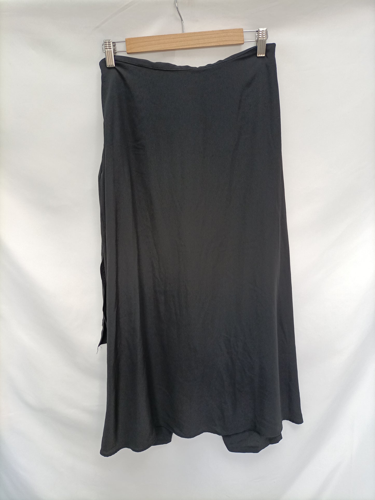 ZARA. Falda/pantalón midi negro T.m