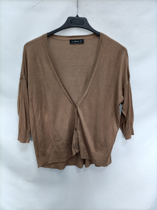 ZARA. Top Abotonado marrón  T.m