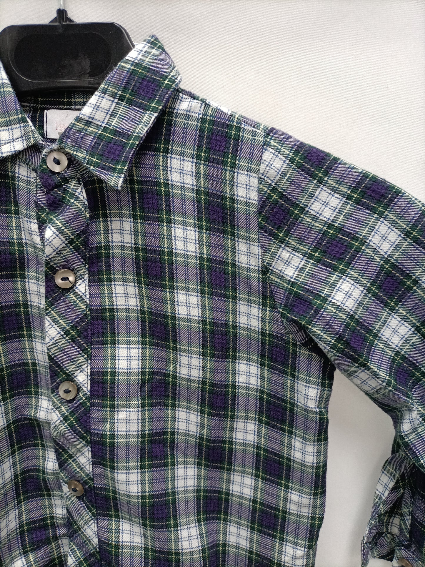 MARIA UCEDA. Checkered shirt, 2 years old