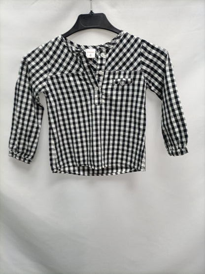 NEWNESS. Gingham shirt, size 4