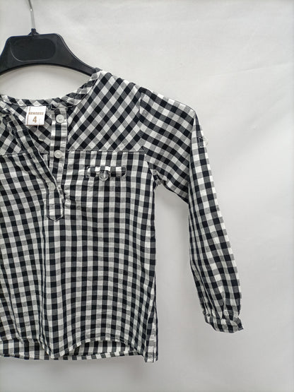 NEWNESS. Gingham shirt, size 4