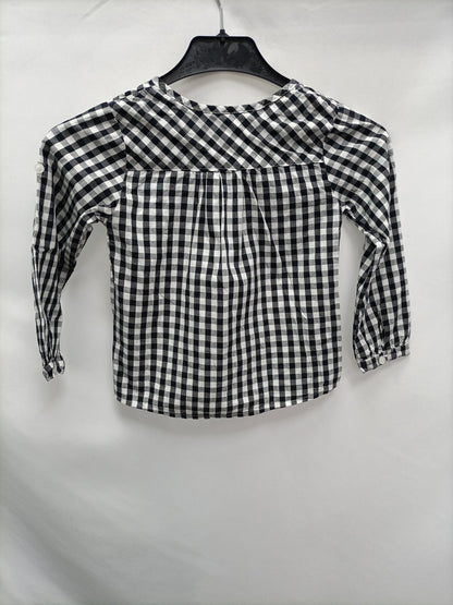 NEWNESS. Gingham shirt, size 4